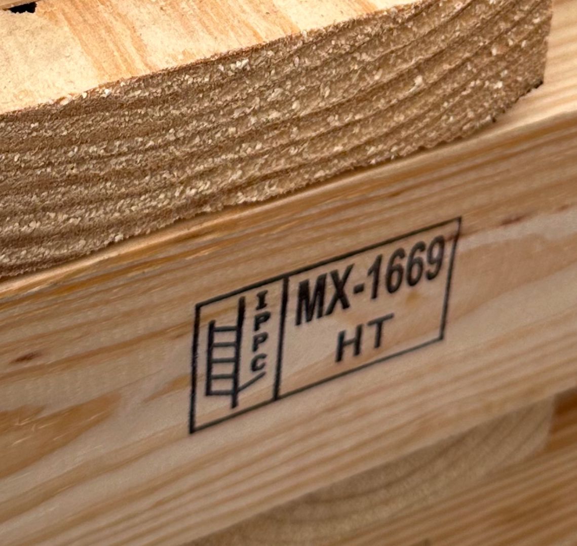 Sello MX-1669 HT impreso en tarima